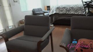 Gothic Kitty Cam Gets A Creampie In Her Pussy OnlyFans