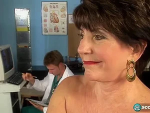 The Doctor Is In...Beas Pussy - Bea Cummins