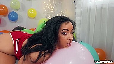Balloons & Booty Party - Bad Kittyyy
