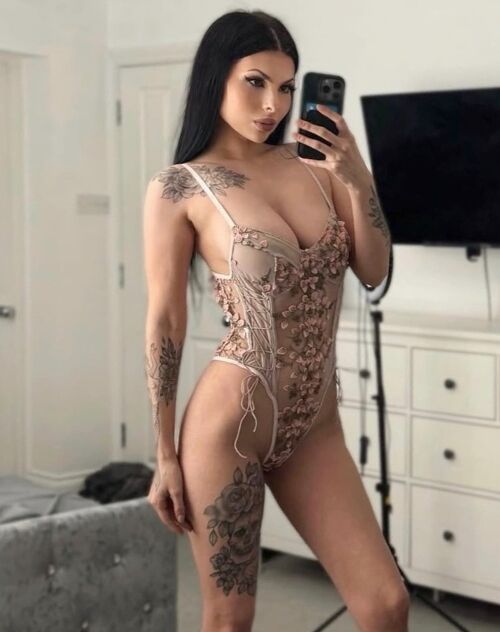 Xitsallpeachyx