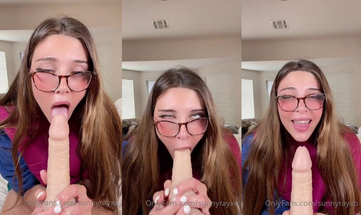 Sunny Ray With A Big Dildo