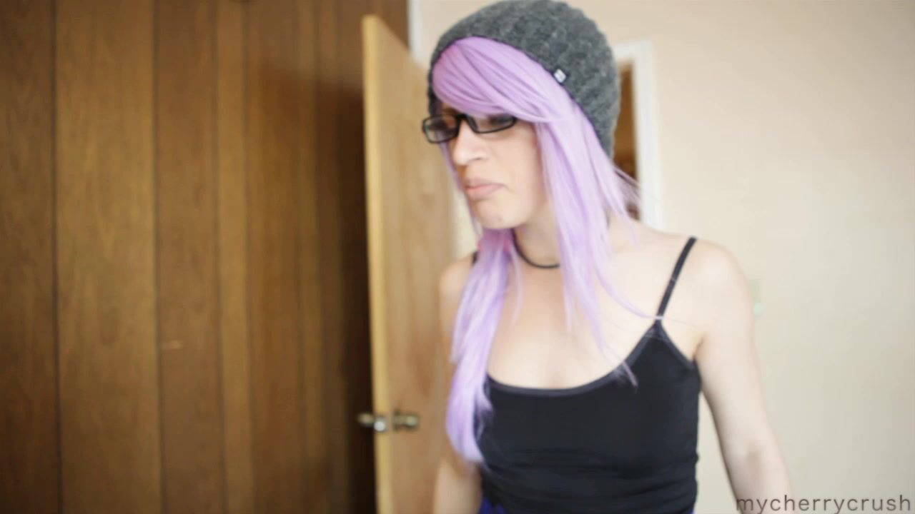 Cherrycrush Takes A Break From Work To Fuck And Swallow Cum