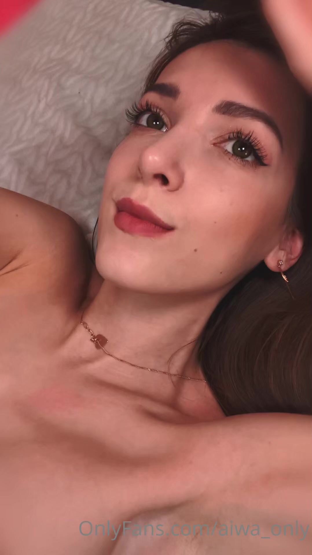 Aiwaonly Naked On Her Bed