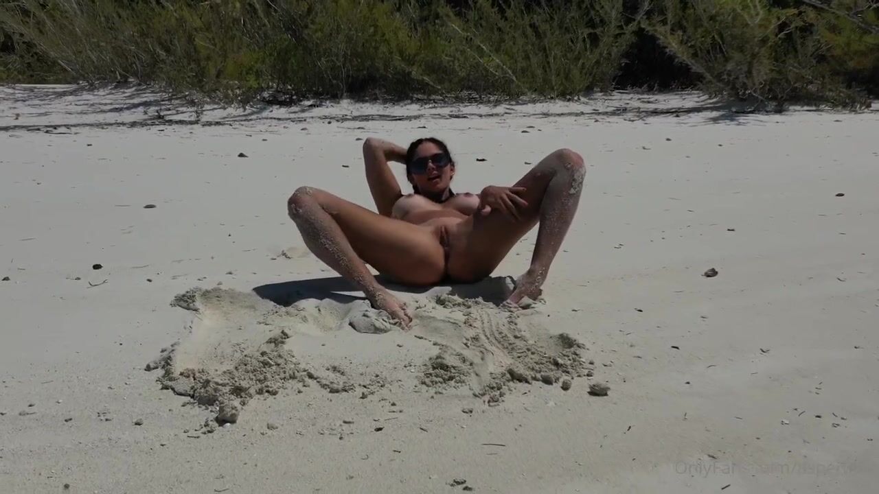 Aspen Rae On The Beach