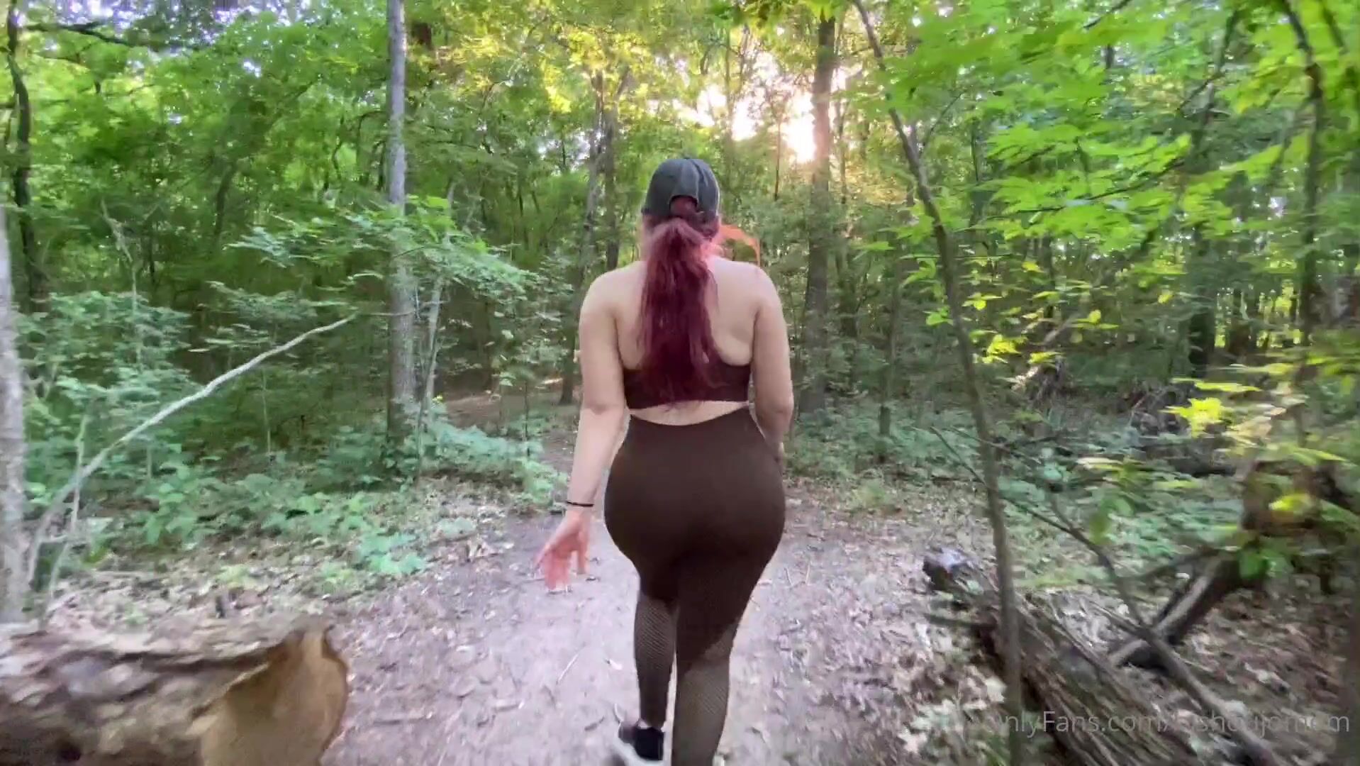 Juliette Michele Takes Her Guy For A Sex Stroll In The Woods