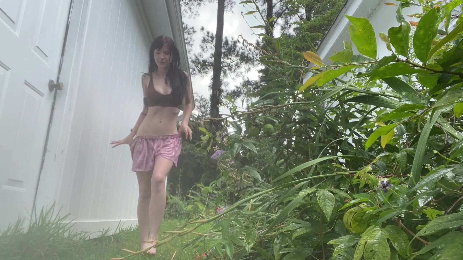 Frankie Roselli Masturbation Outside The Home