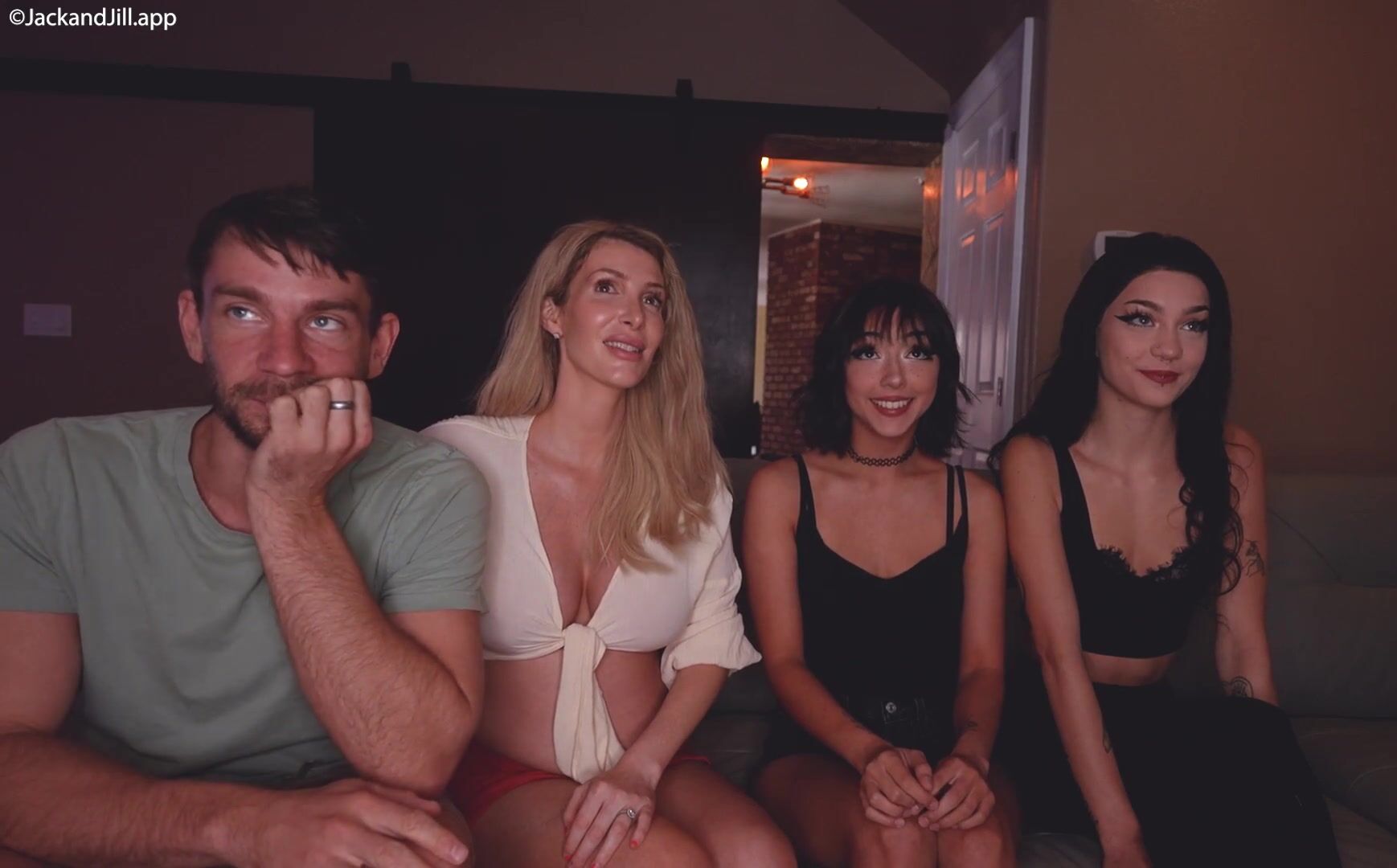 JackAndJill In A Threesome With Sofiswetdream & Maryvienna