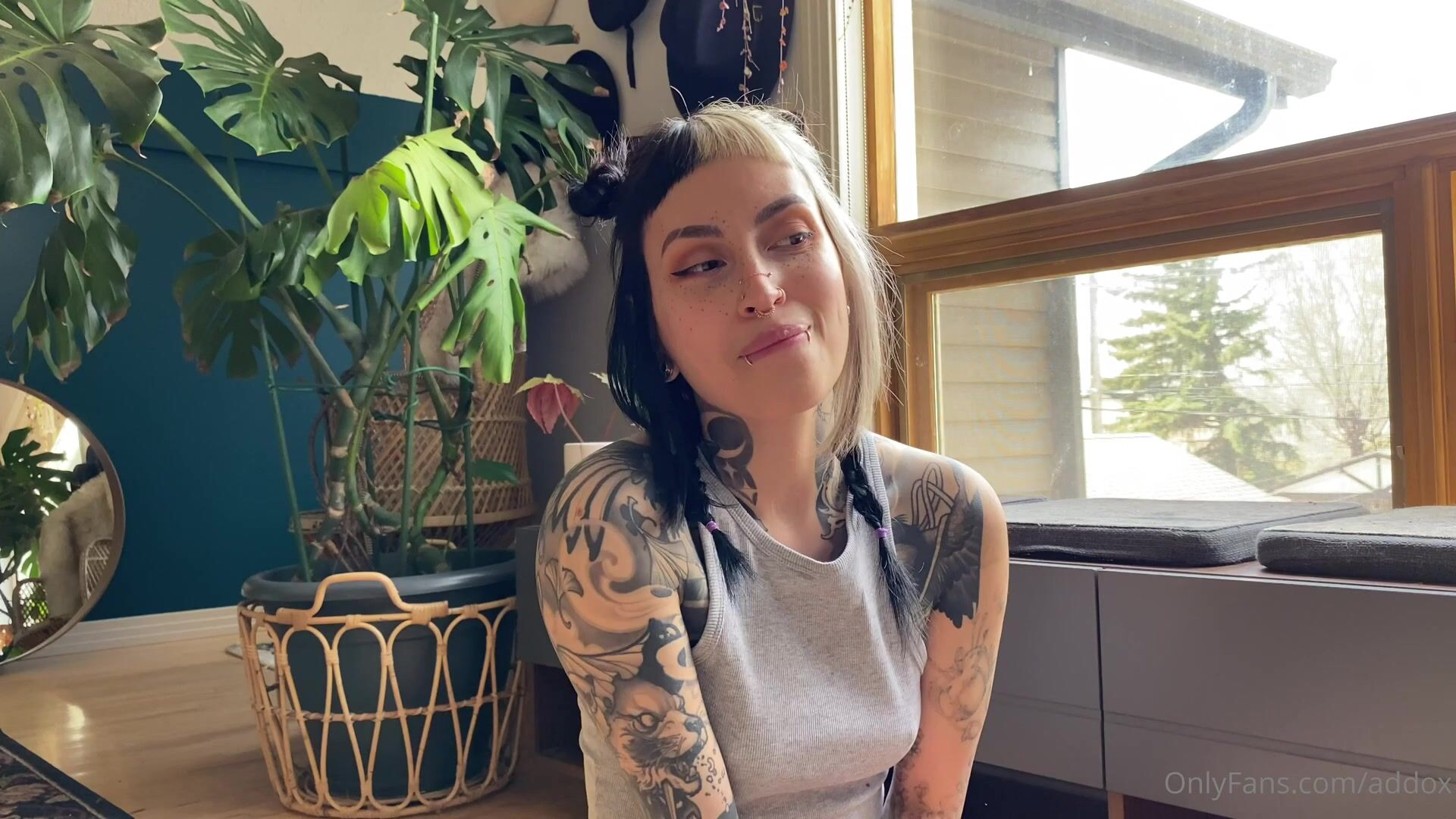 Addoxgrey Climaxes With Her Favorite Dildo