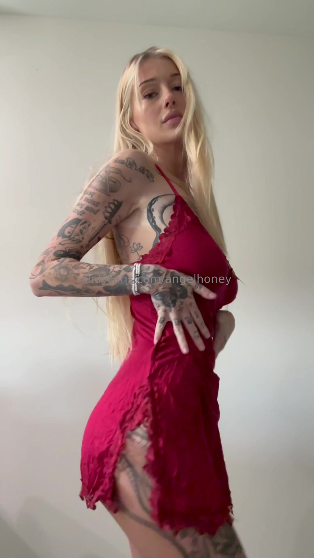 Angelhoney Shakes Her Ass In A Sexy Red Dress