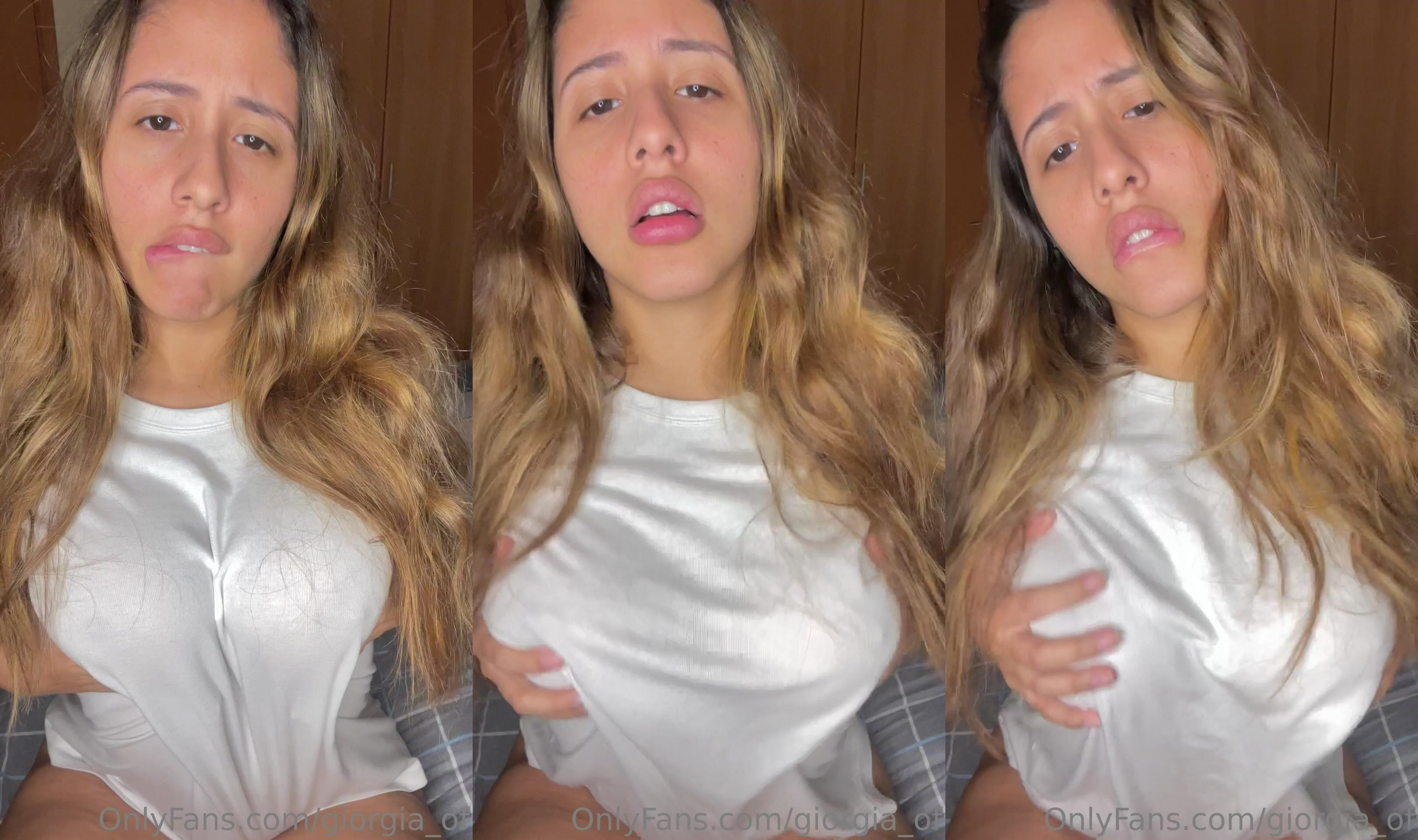 Giorgia_Of Squeezing Her Delightful Tits