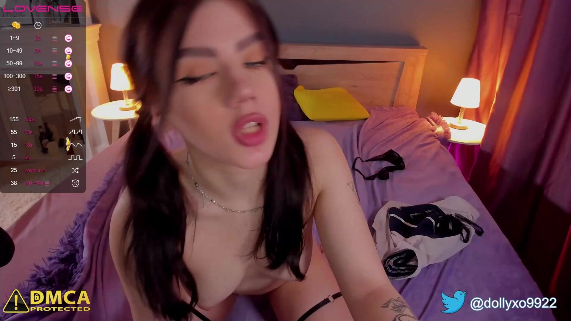 Jenie Fire In A Dildo Sucking Livestream