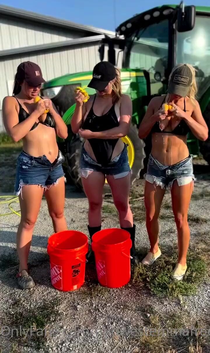 Sexy Bods Midwestemma And Friends Clean A Tractor
