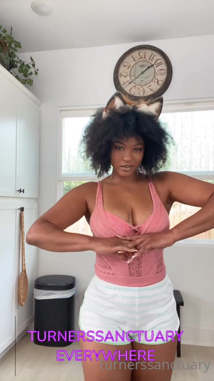 Turnerssanctuary Shows Off Her Fox Ears