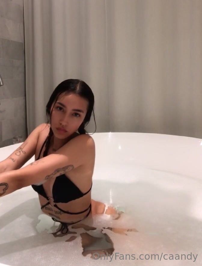 Caandy Gets Her Bikini Wet In The Tub