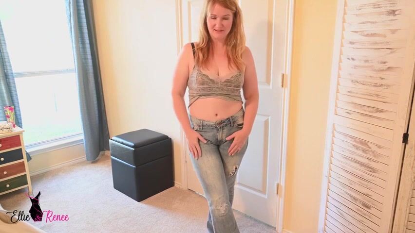 Ellie Renee Takes Her Pants Off