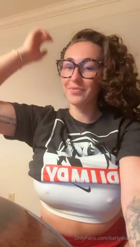 Karlyetaylor' Nips Poke Through Her Bra