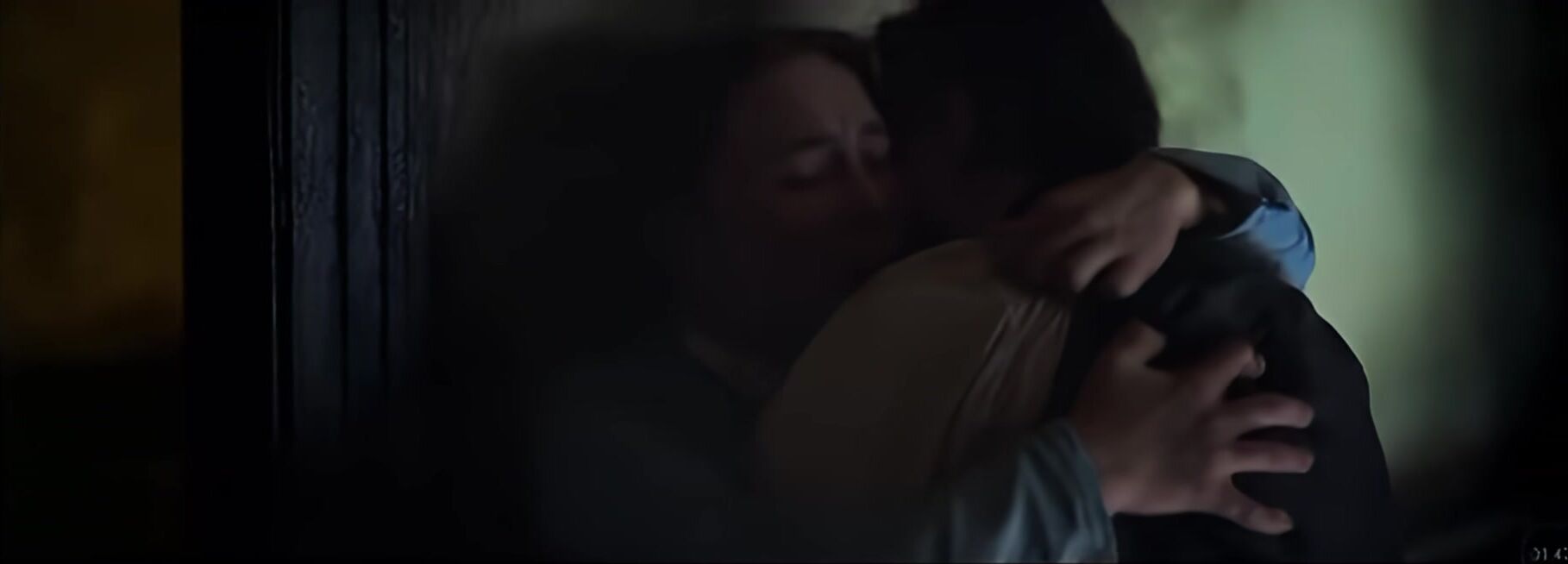 Florence Pugh Has Sex While Standing Up