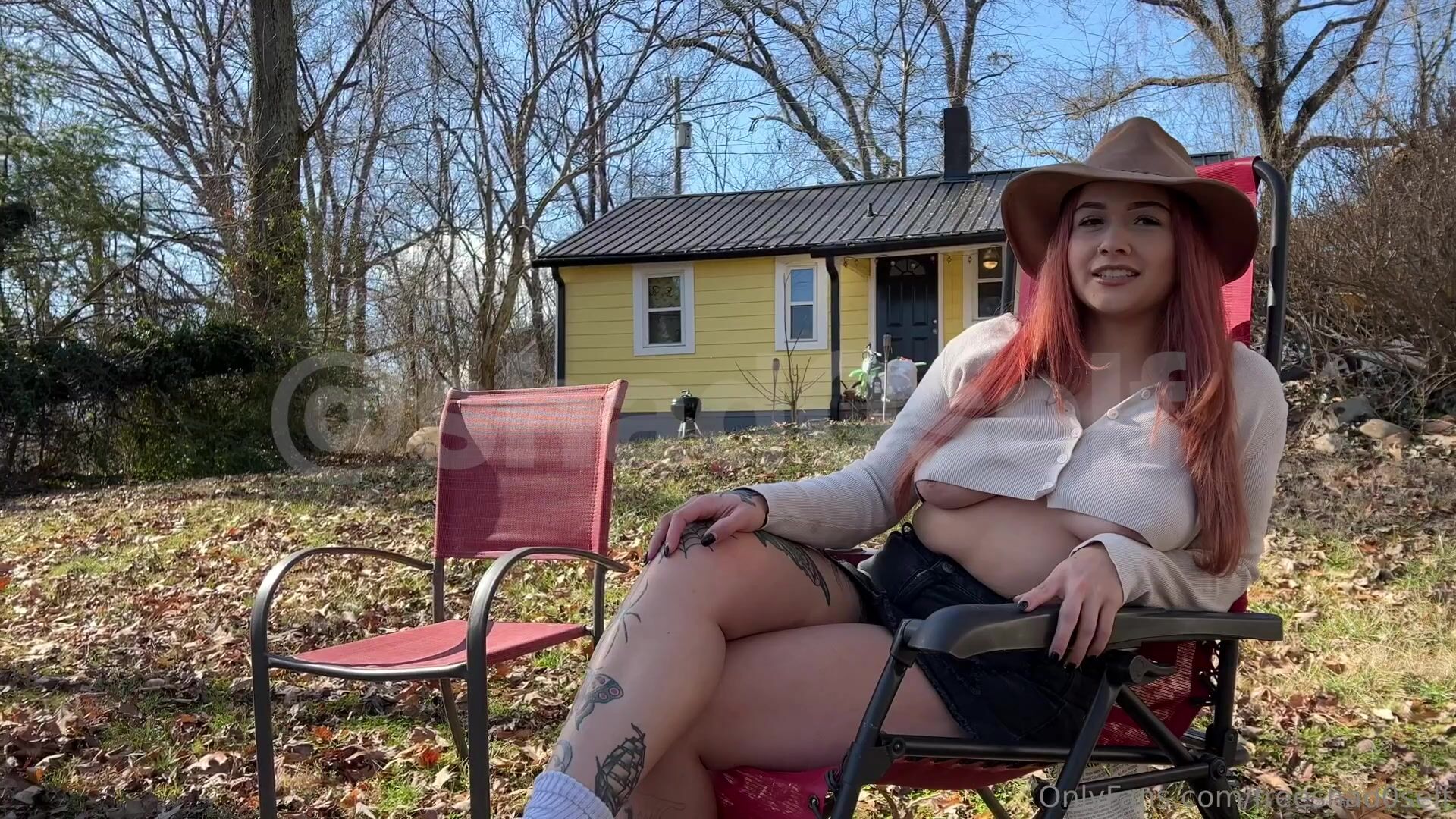 Shad0self's Outdoor Sex With Her BF