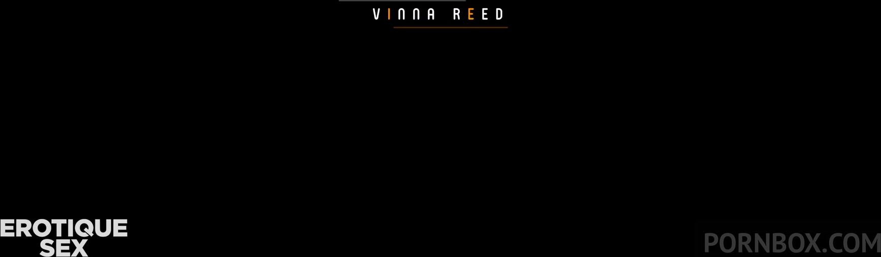 Vinna Reed Seduces A Guy By Spreading Her Pussy